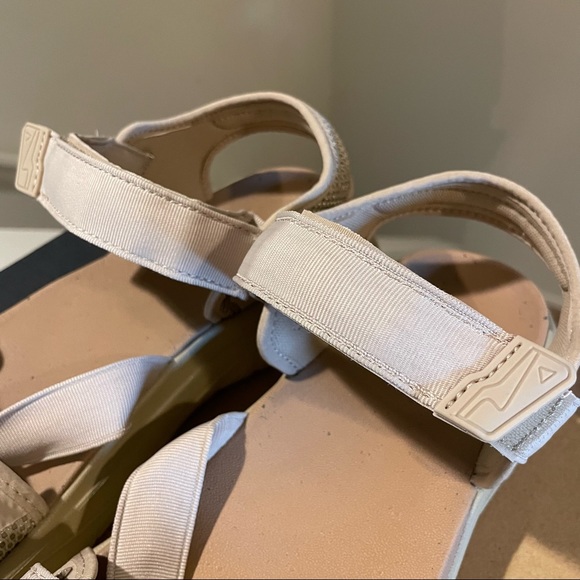 TEVA, Zymic Tan Sandals, Mens 12 - Picture 5 of 17